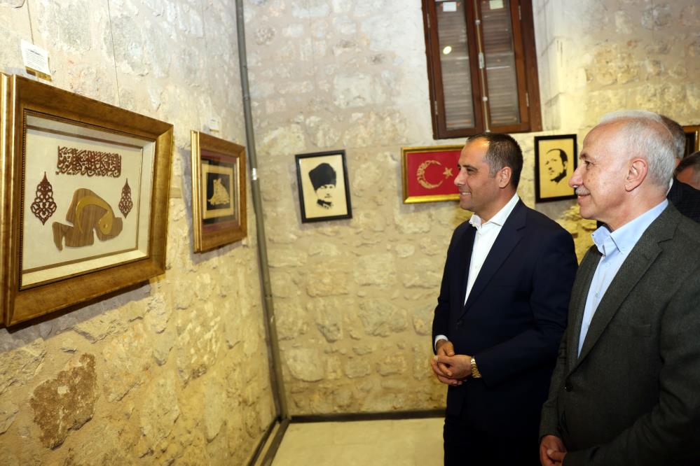 90 eserlik 'Geleneksel Türk İslam Sanatı Eserleri Sergisi'
