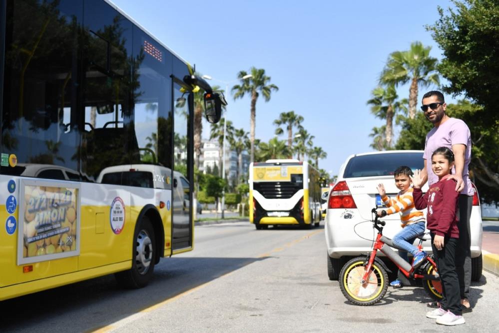 Tren seferleri durdurulunca Mersin-Tarsus arasında otobüs seferleri arttırıldı